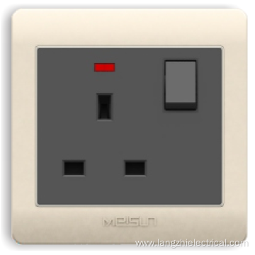 New coming square socket with one gang switch